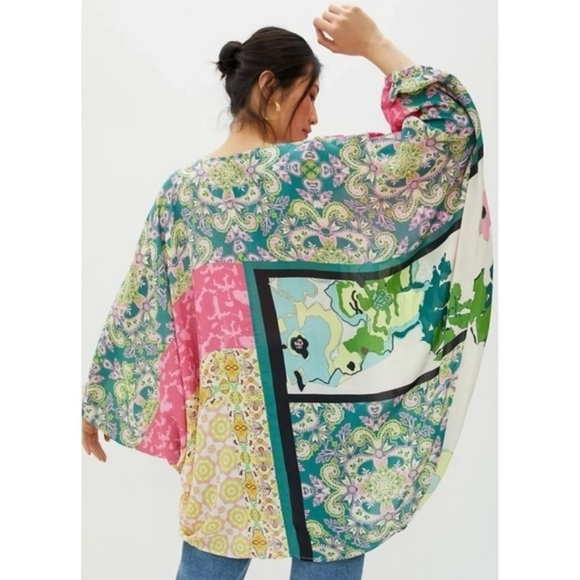 Anthropologie Sweaters - Anthropologie Kimono Cardigan in Green Paisley Floral Mix Print
